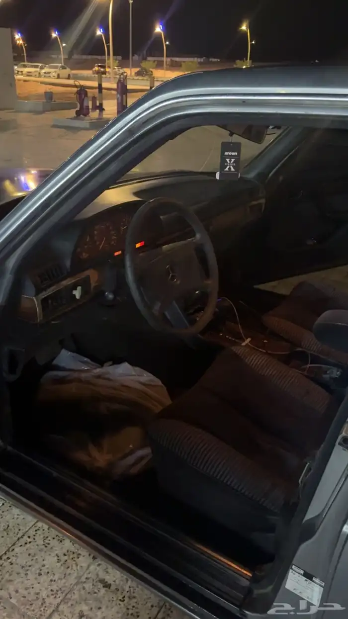 مرسيدس للبيع حجم300 13