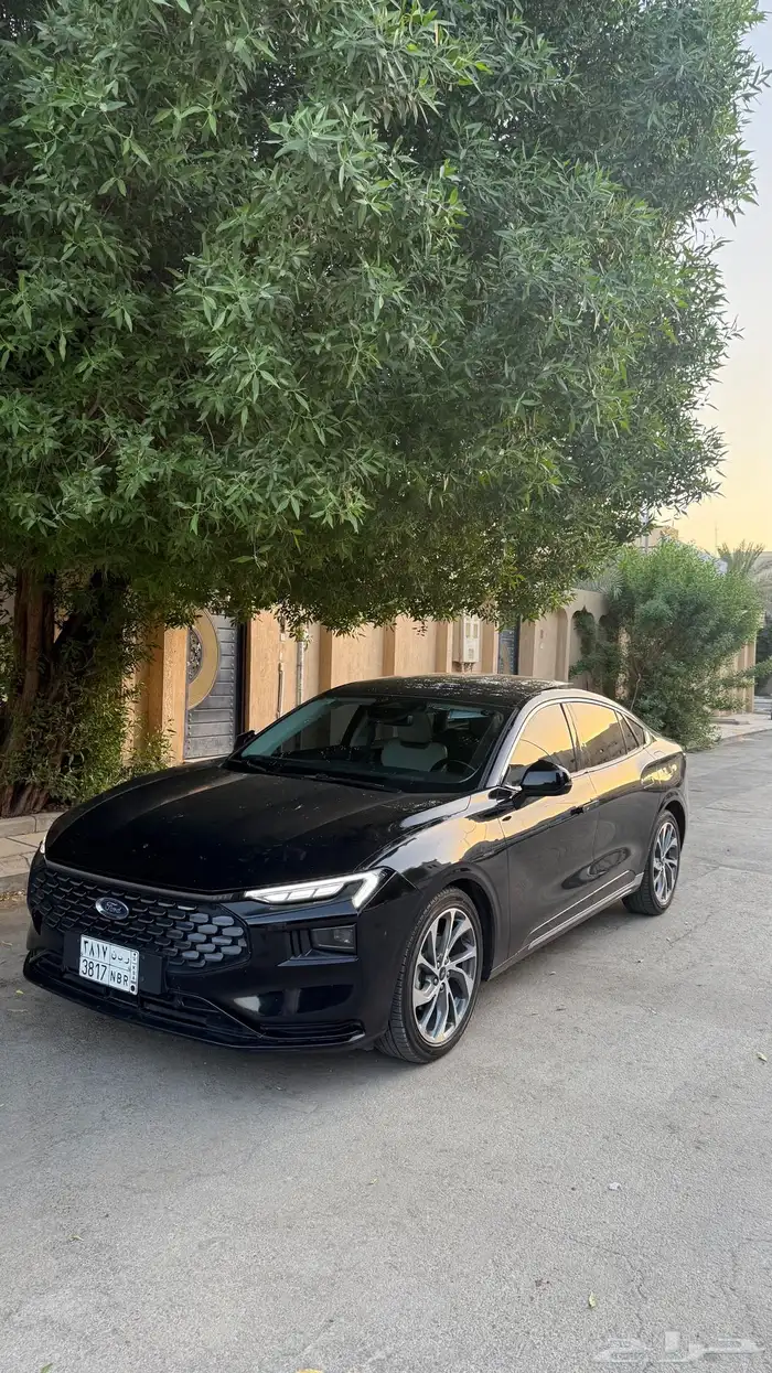 فورد تورس 2022 فل كامل تيتانيوم 1