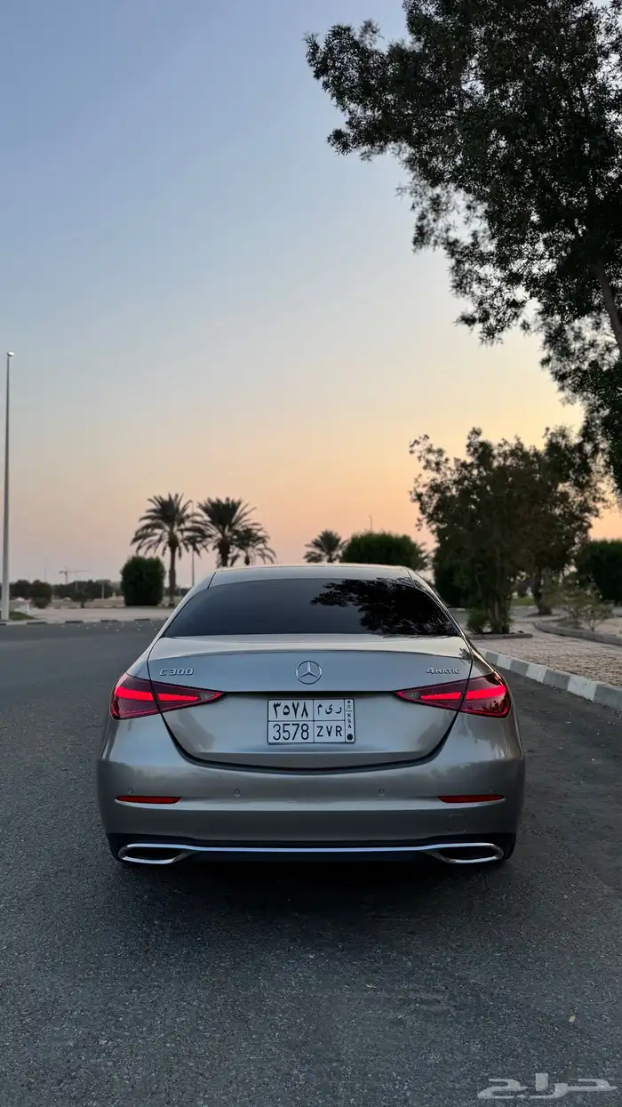 2024 مرسيدس C300 6