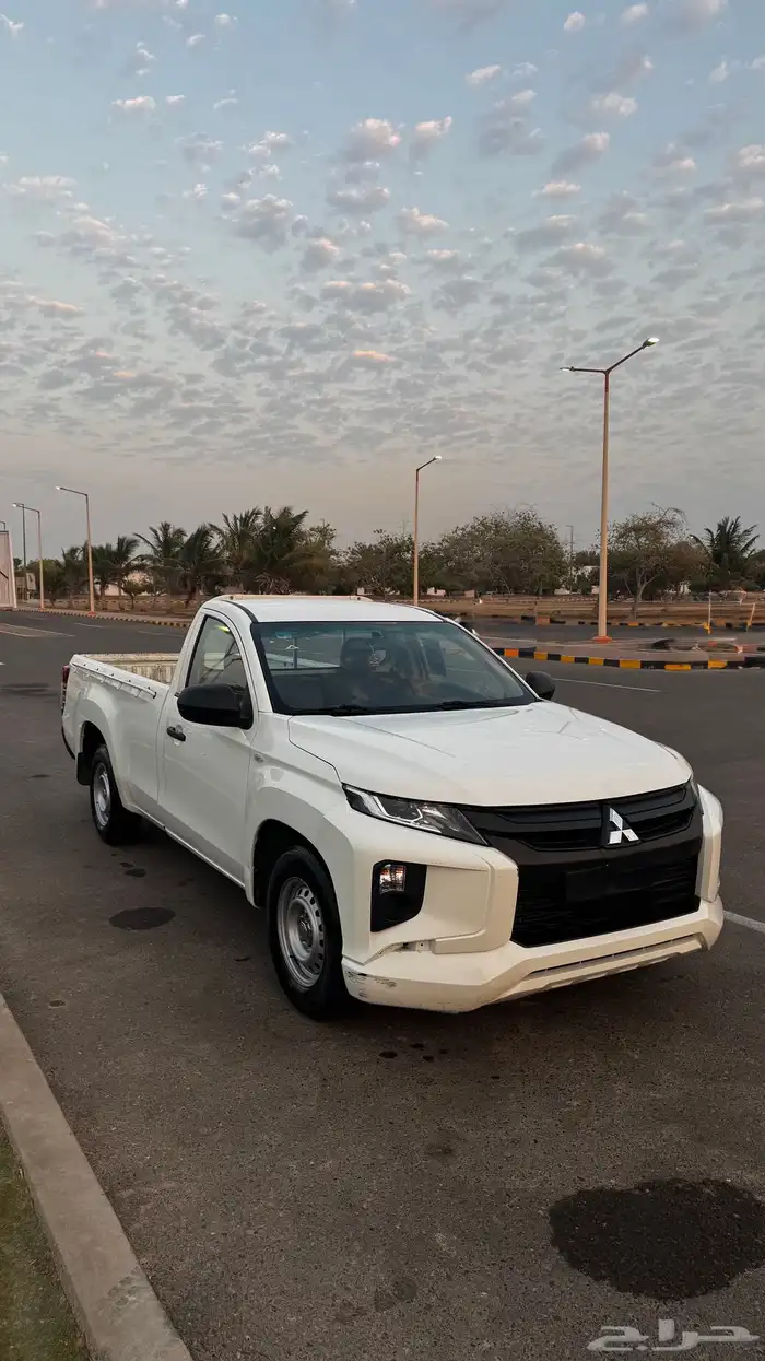 ونيت مستبيشي 200L 2022 نظيف 6