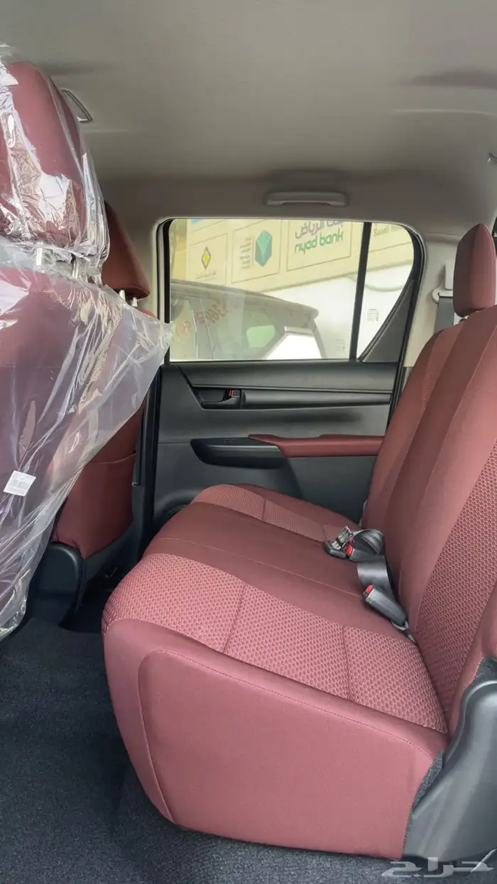 تويوتا هايلكس غمارتين بنزين توماتيك 8