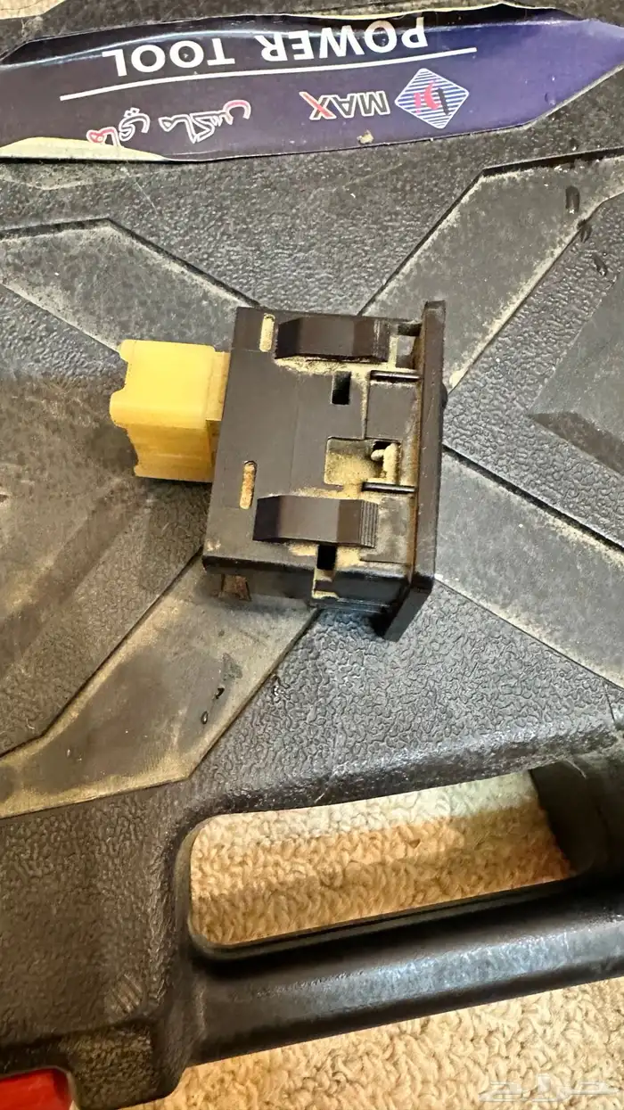 زر تحكم المريا الجانبيه صالون 90 97 2