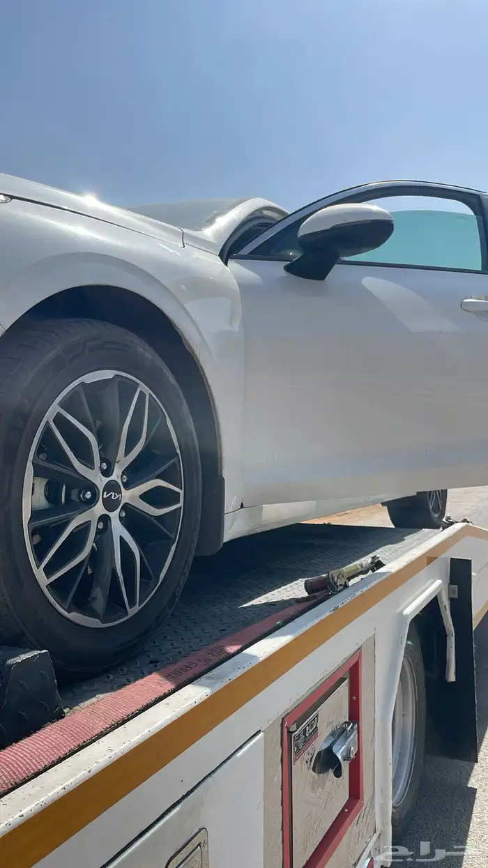 سطحه في الافلاج وماشي على الرياض اليله ولا بكره 0