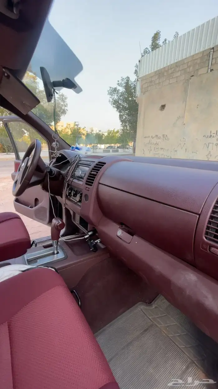 نيسان نافارا اللون اسود بدون دبل الممشى 181ألف 21