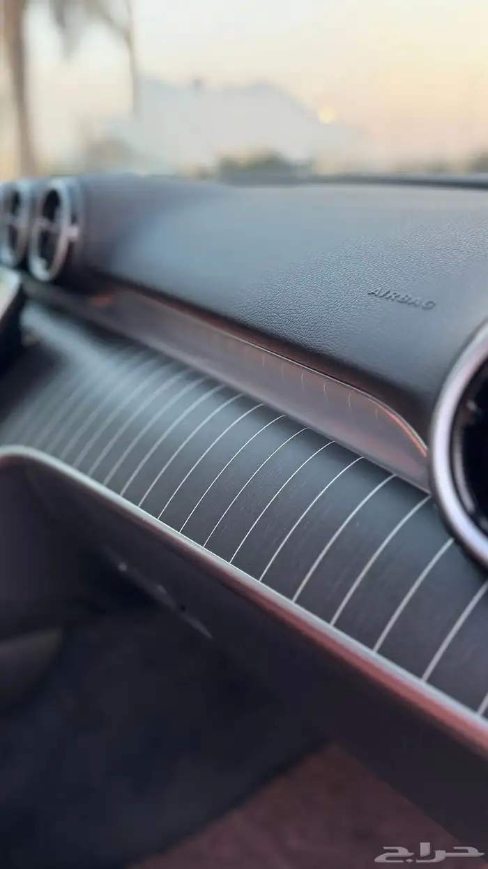 2024 مرسيدس C300 14