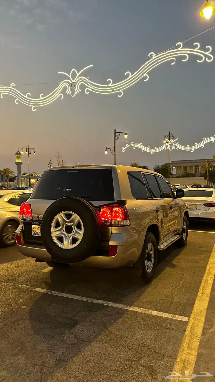 لاندكروزر ستاندر 2008 وارد قطر (قير عادي) V6 اقبل البدل 26