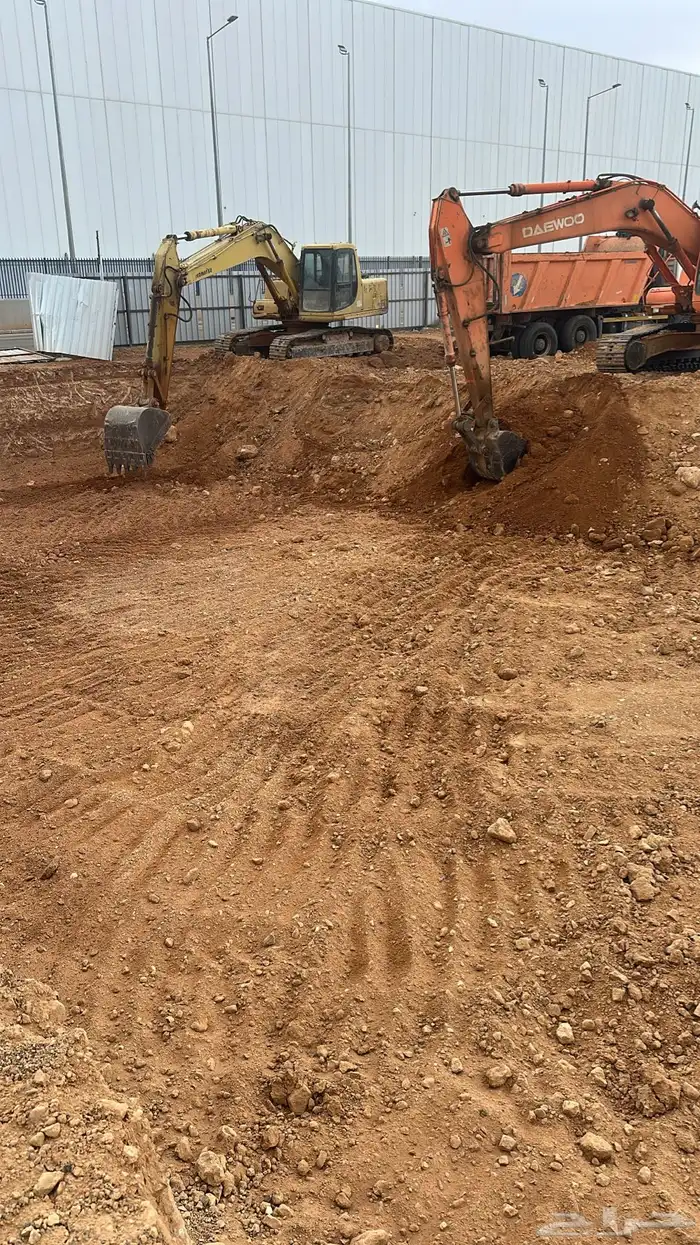 بوكلين شيول ترلات للحفر والدفان ونقل المخلفات البناء 13