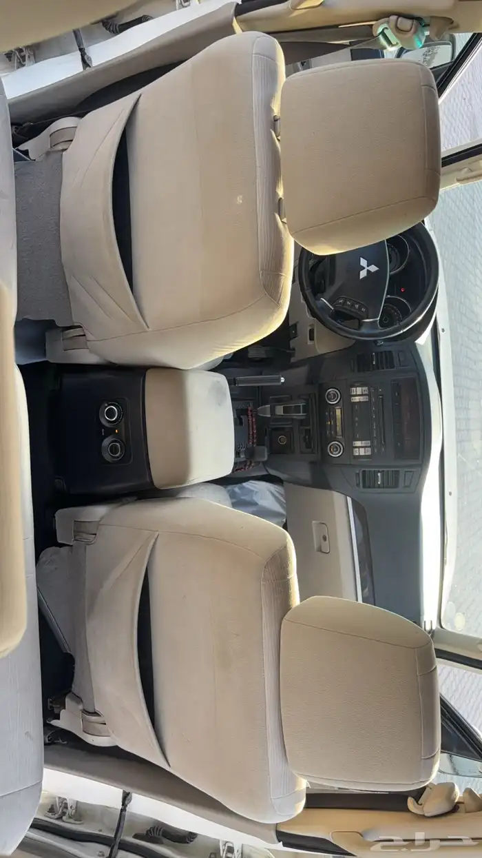 ميستوبيشي باجيرو2011 2