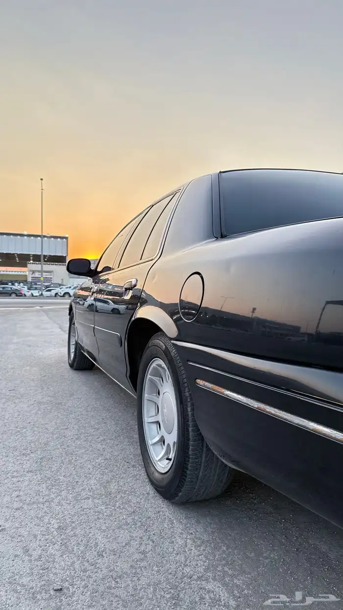 فورد فكتوريا 2002 13