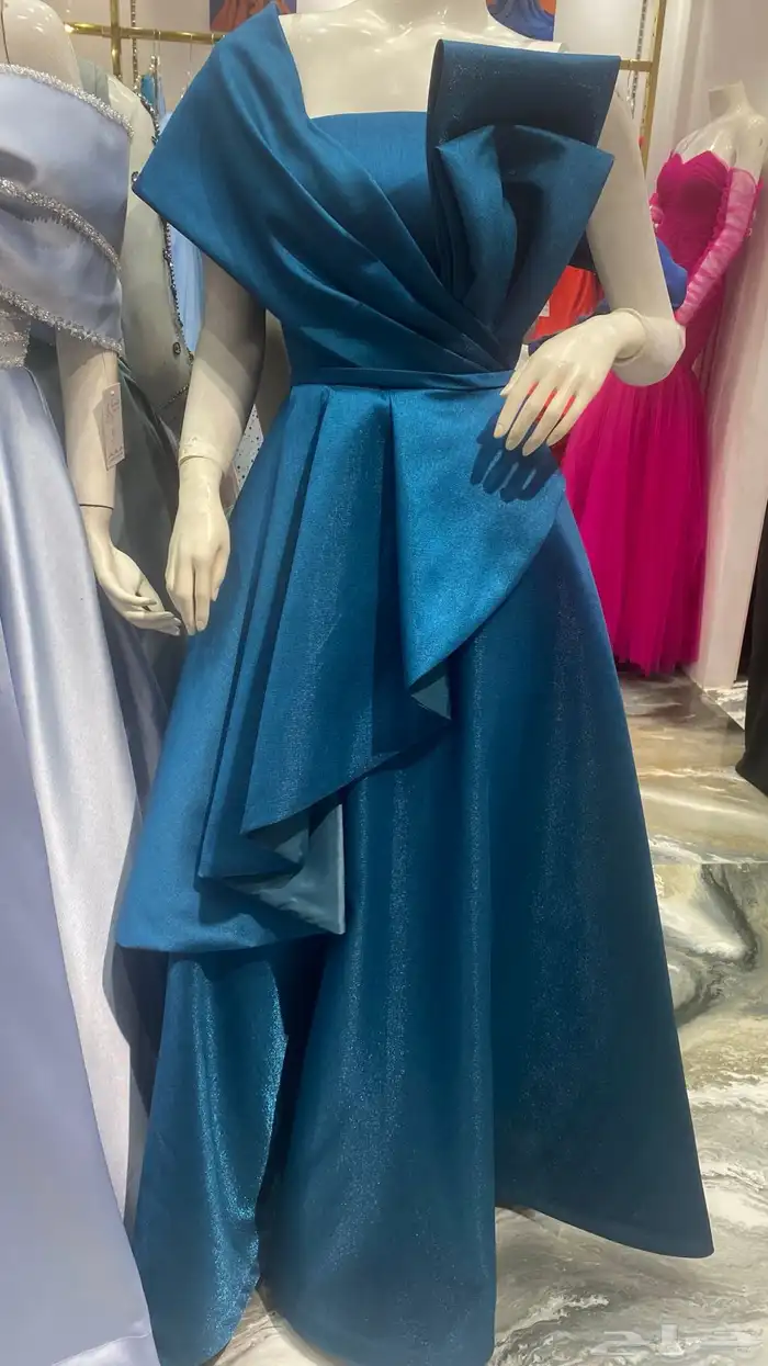 فستان سهره راقي وناعم وانيق 0