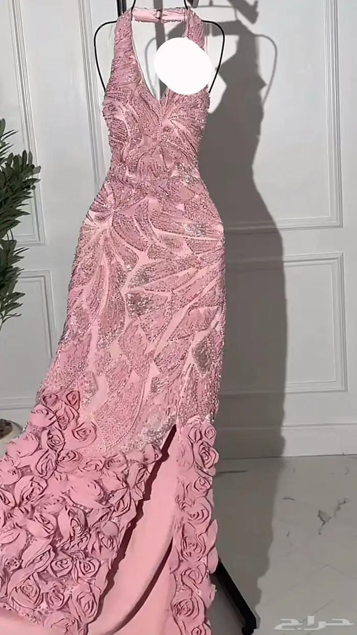 ماسك على الجسم ما انلبس ولا مره له اكمام المقاس L ب600 ريال 0