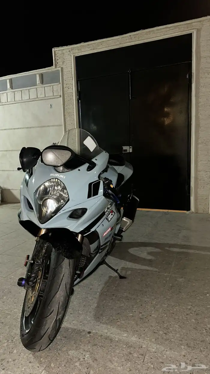 للبيع دباب GSXR مقاس 1000R موديل 2008 ( معدل ) 6