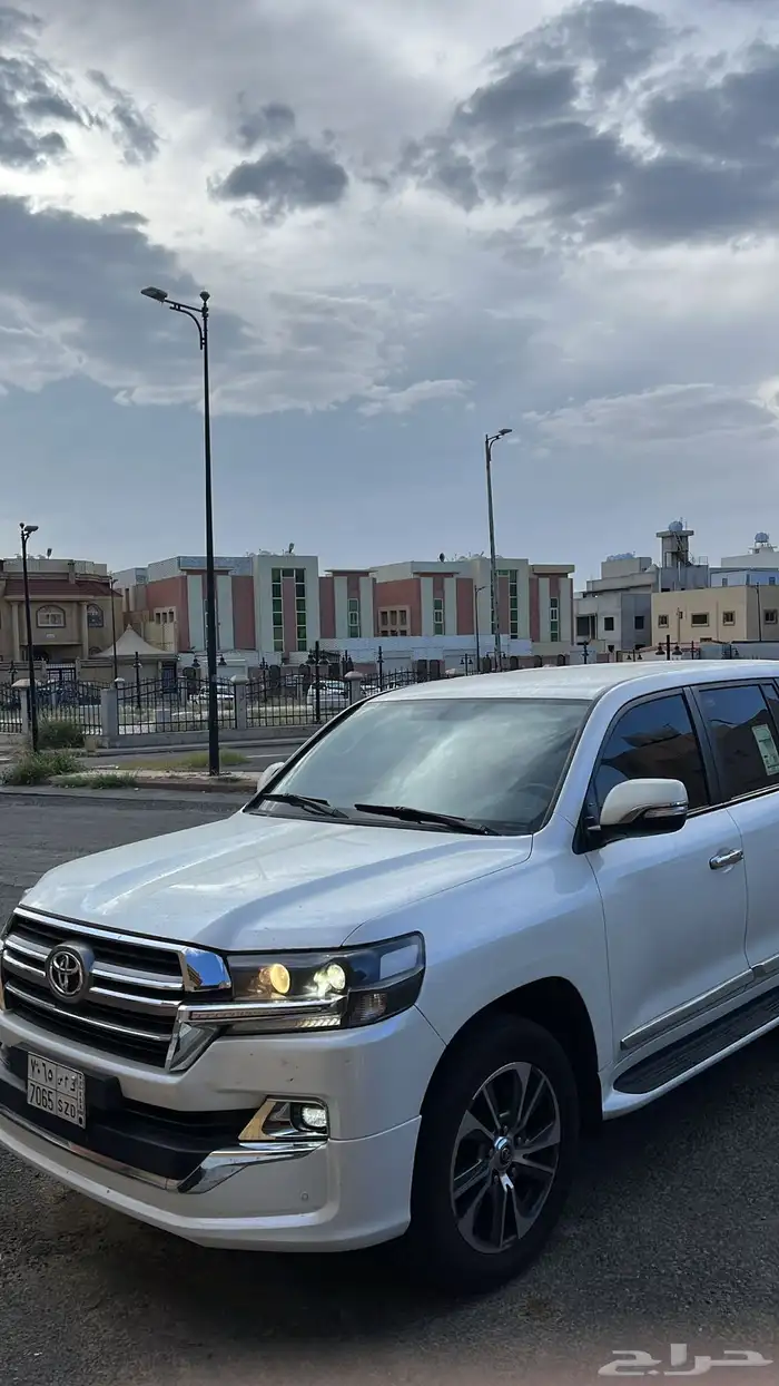 لاندكروزر 2020 للبيع 0