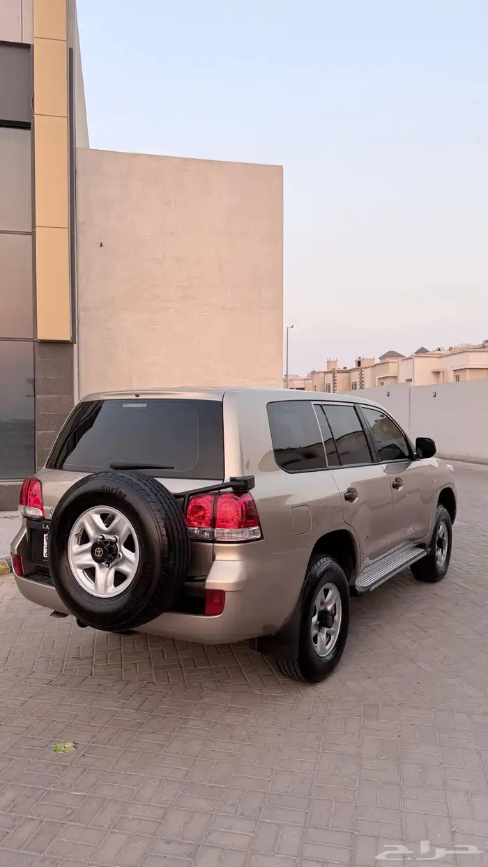 لاندكروزر ستاندر 2008 وارد قطر (قير عادي) V6 اقبل البدل 8
