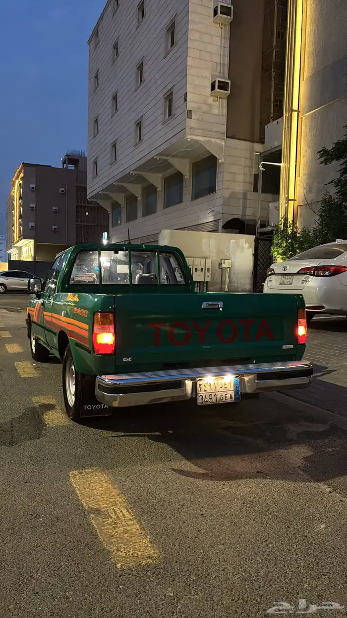 هايلوكس 1993غماره ونص اللون عشبي 1