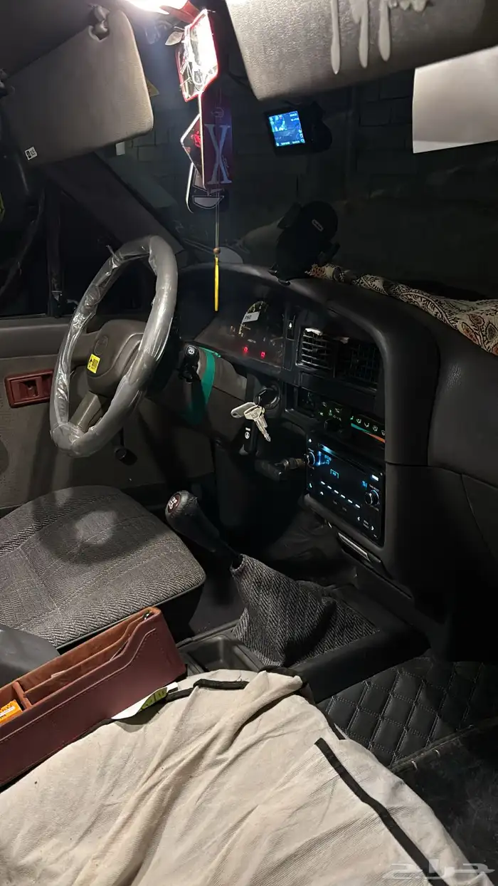 هايلوكس 1993غماره ونص اللون عشبي 5