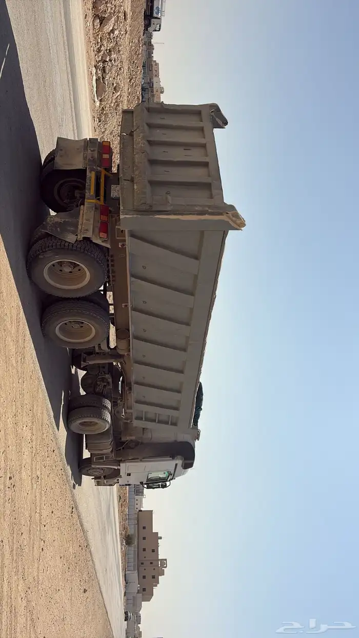 للبيع راس اكتروس 2006 نضيفه راس و وصندوق ومفراد البيع او 6