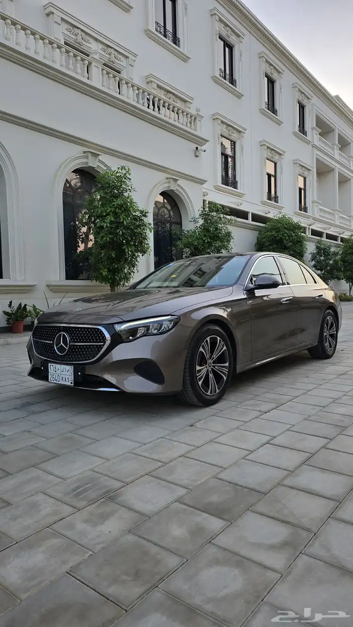 مرسيدس E200 وارد كوريا ضمان جفالي 11