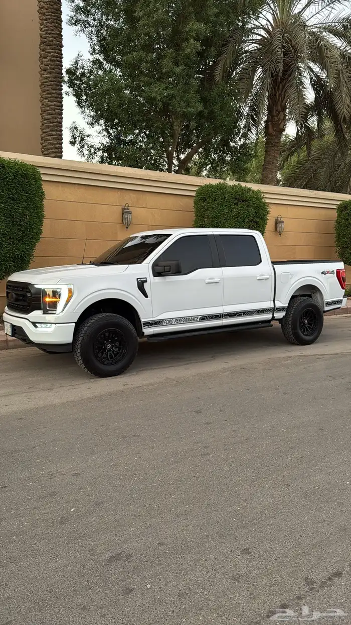 فورد F150 ابيض 8 سلندر 2