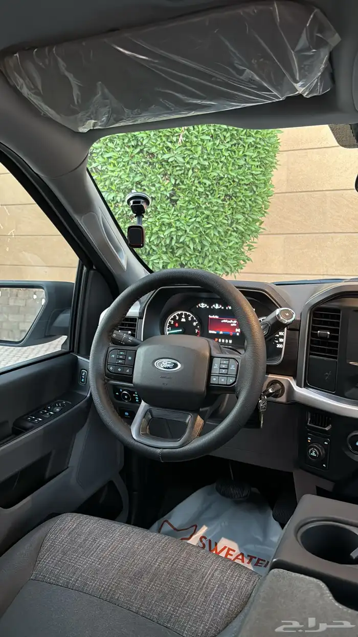 فورد F150 ابيض 8 سلندر 32