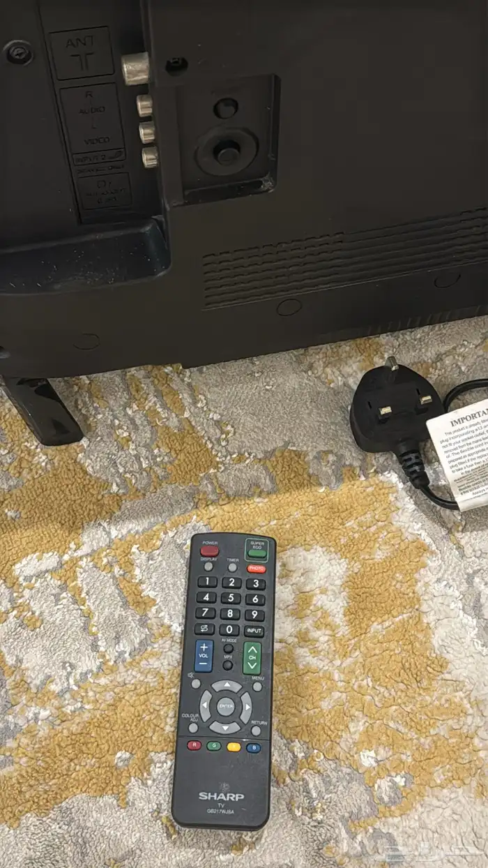 شاشه نظيفه جدا  ومناسبه للعب والمشاهده 5