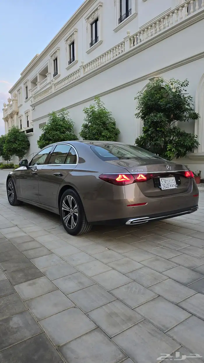 مرسيدس E200 وارد كوريا ضمان جفالي 18