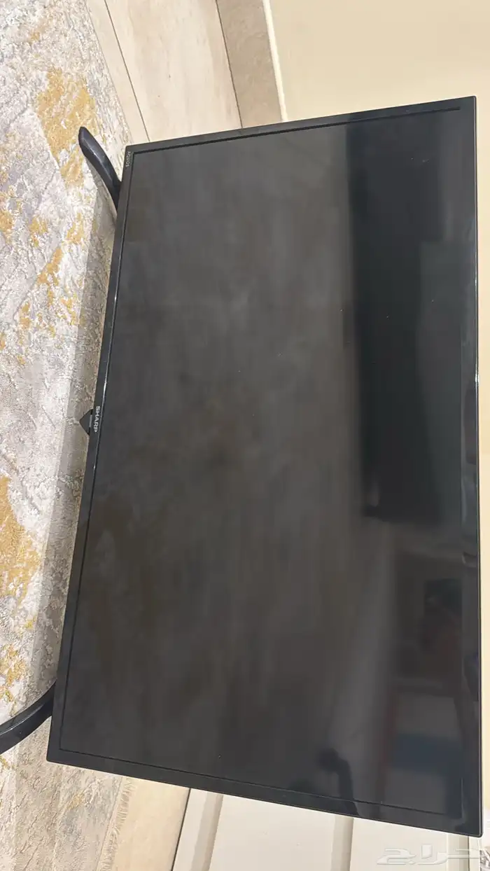 شاشه نظيفه جدا  ومناسبه للعب والمشاهده 1