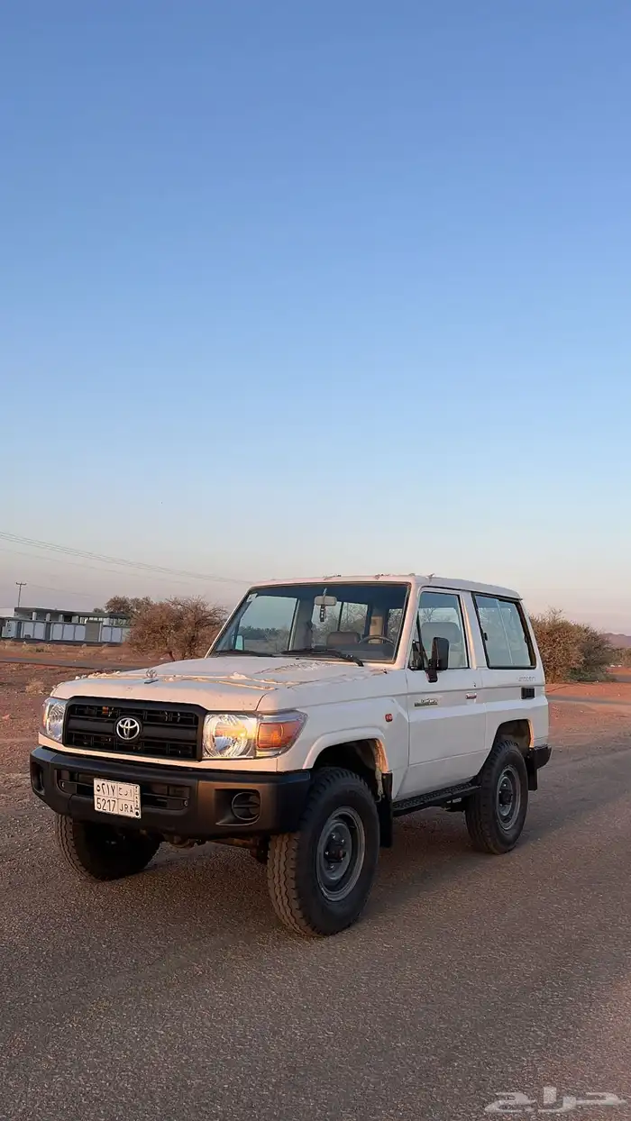 للبيع جيب ربع 2008 10