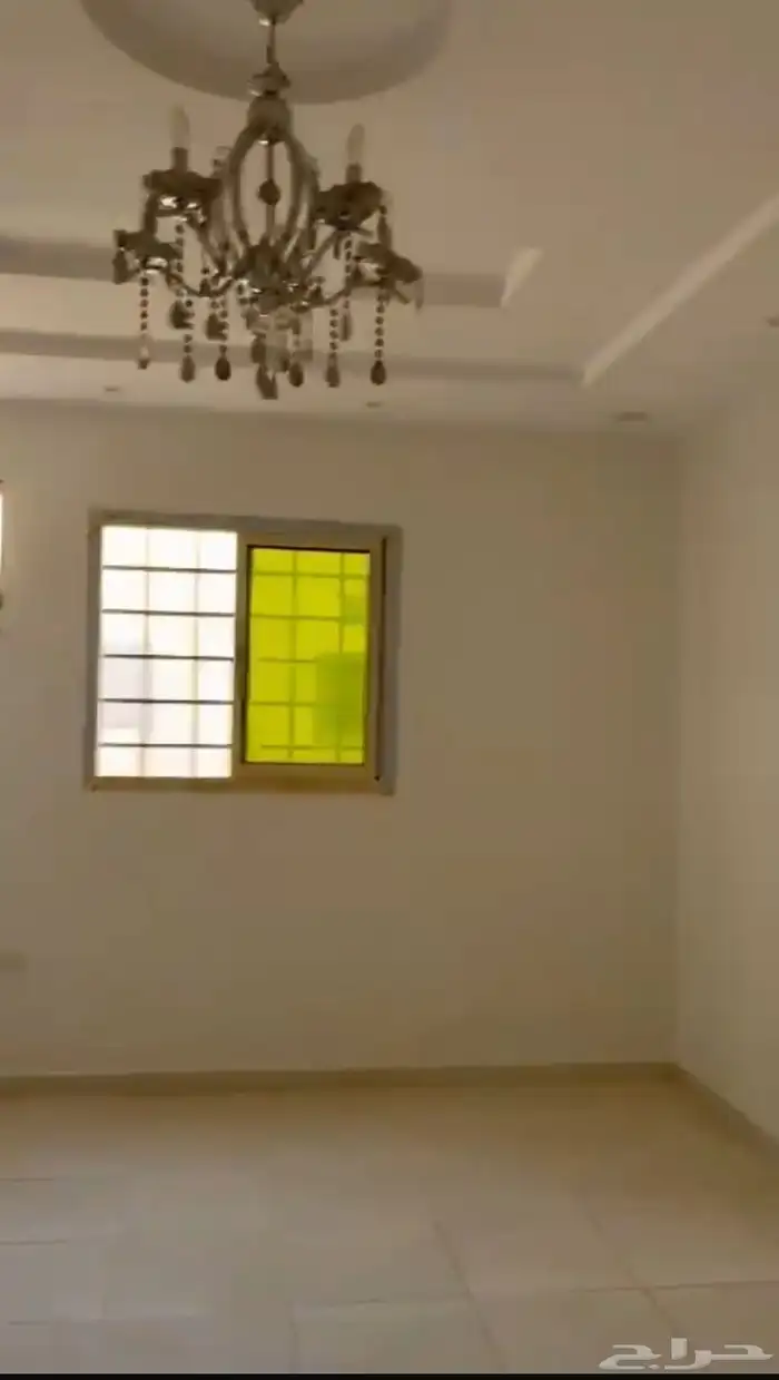 للايجار شقة بحي القادسيه 4 غرف دور ثاني 1