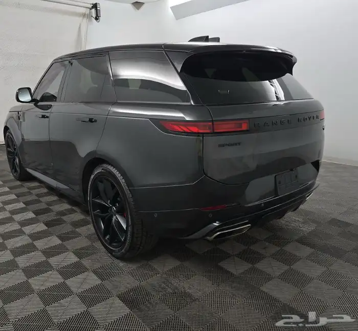 رنج روفر سبورت 2023 daynmic 3