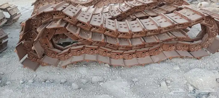 جنازير متنوعه كتر وكوماتسو 6