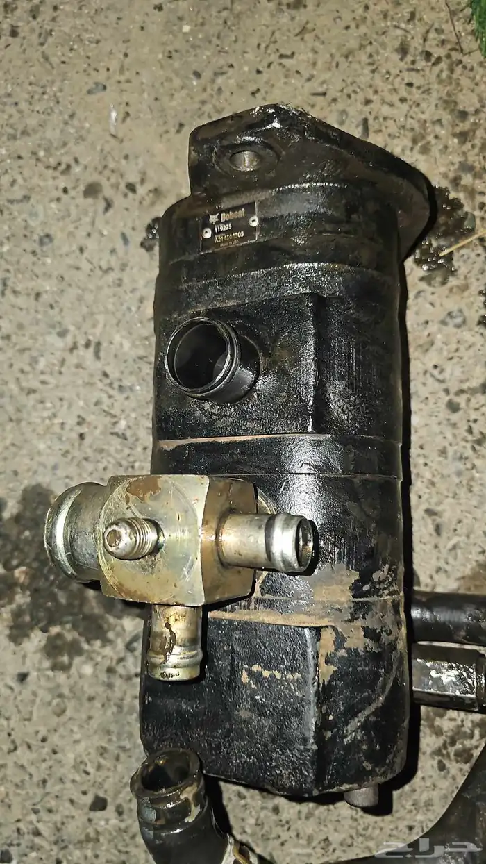 طرمبه بوبكات S630 طرمبه هيدروليك رفع 0