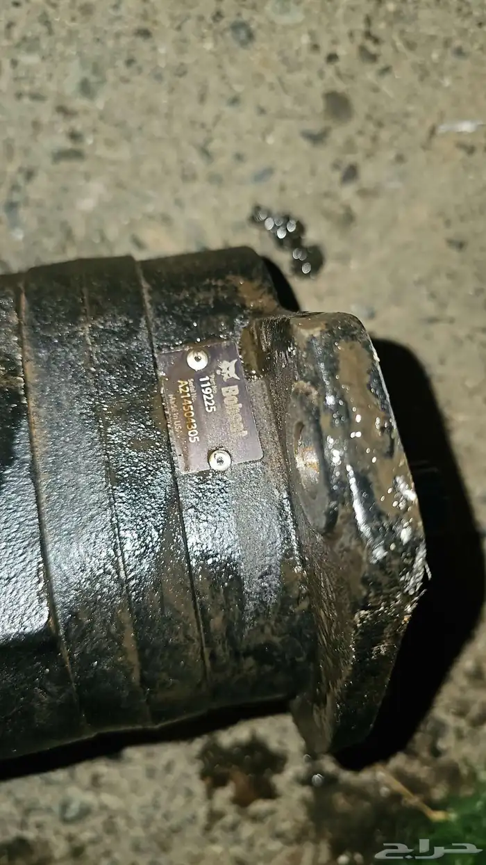 طرمبه بوبكات S630 طرمبه هيدروليك رفع 3