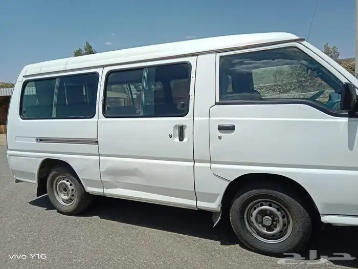 باص مستبيشي 2011 L300 9