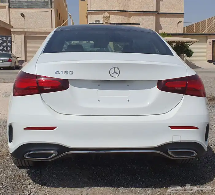 ميرسيدس A180 جديده 2023 5