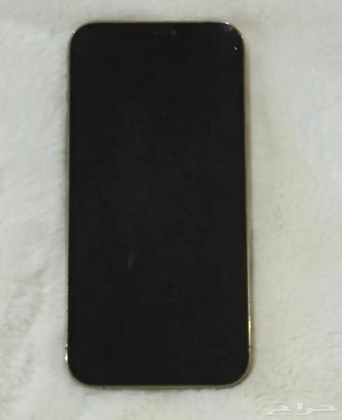 سلام عليكم يوجد آيفون12 3