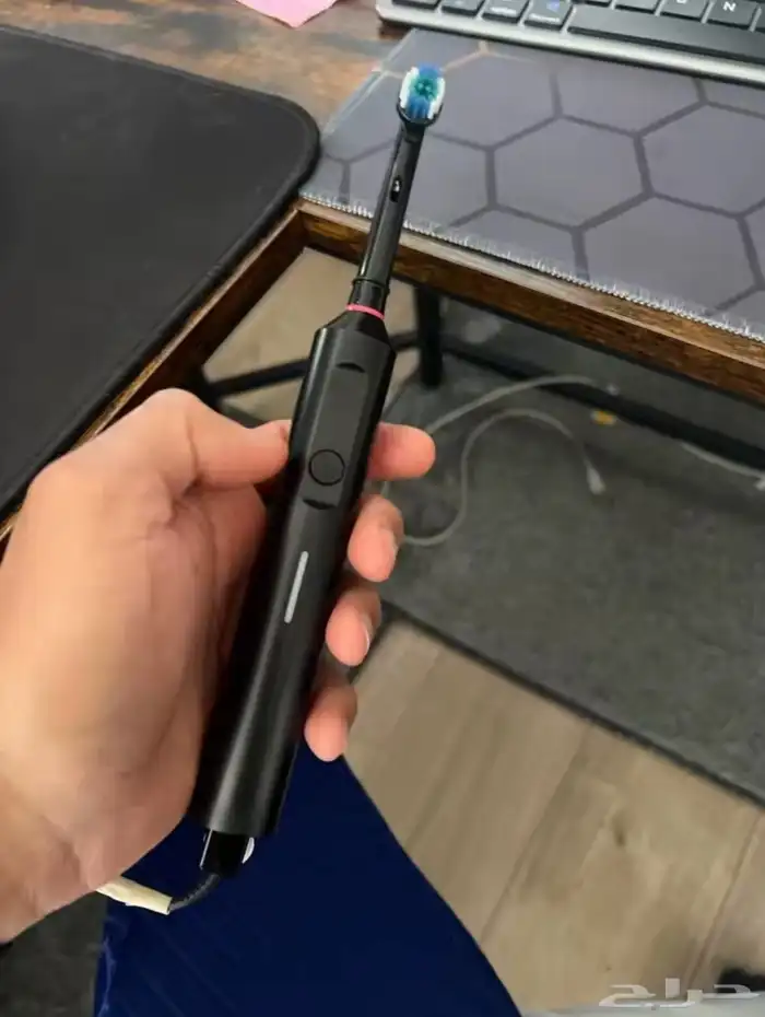 فرشاة أسنان كهربائيه مع رؤوس إضافية 1