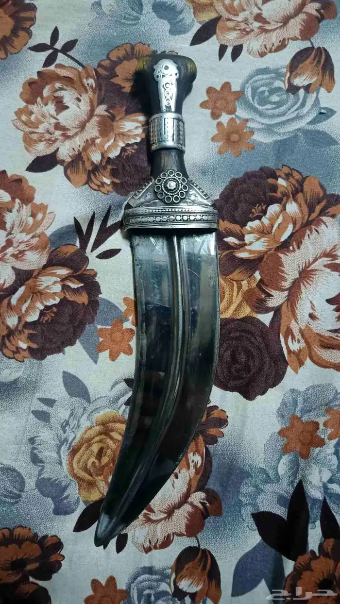 اعرض لكم جنبيه قديمه للبيع 4