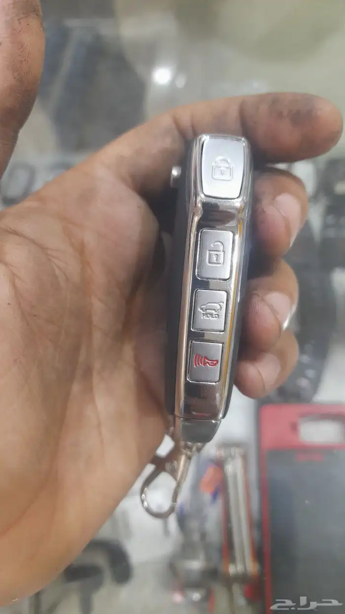 فتح شقق وخزنات تصليح ريموتات نسخ وبرمجة المفاتيح البصمة وال 6