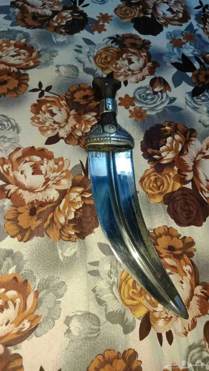 اعرض لكم جنبيه قديمه للبيع 2