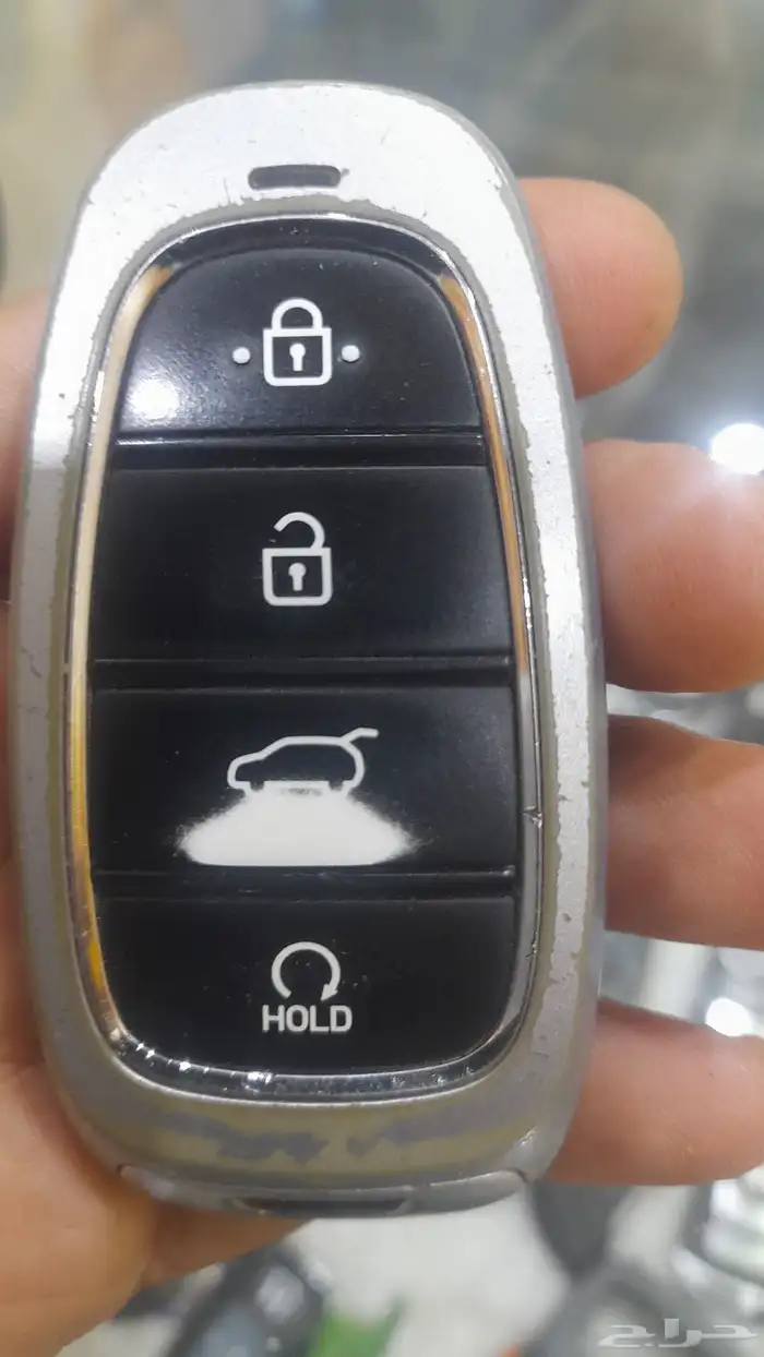 فتح شقق وخزنات تصليح ريموتات نسخ وبرمجة المفاتيح البصمة وال 5