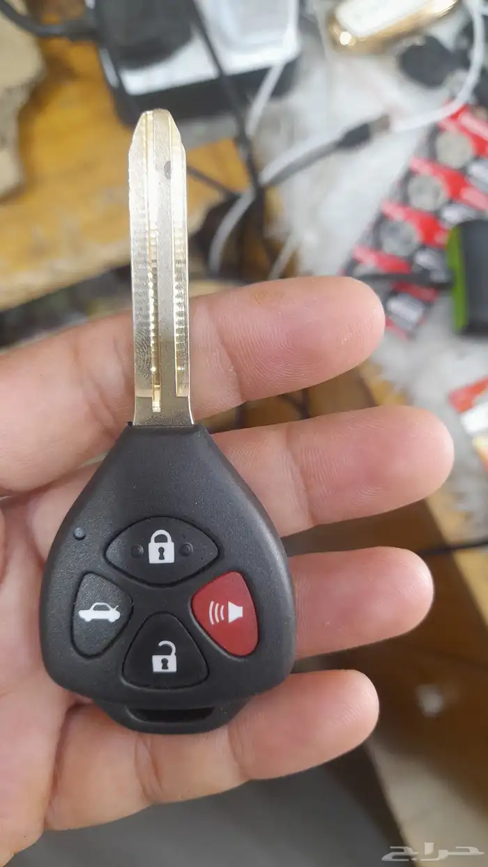 فتح شقق وخزنات تصليح ريموتات نسخ وبرمجة المفاتيح البصمة وال 8