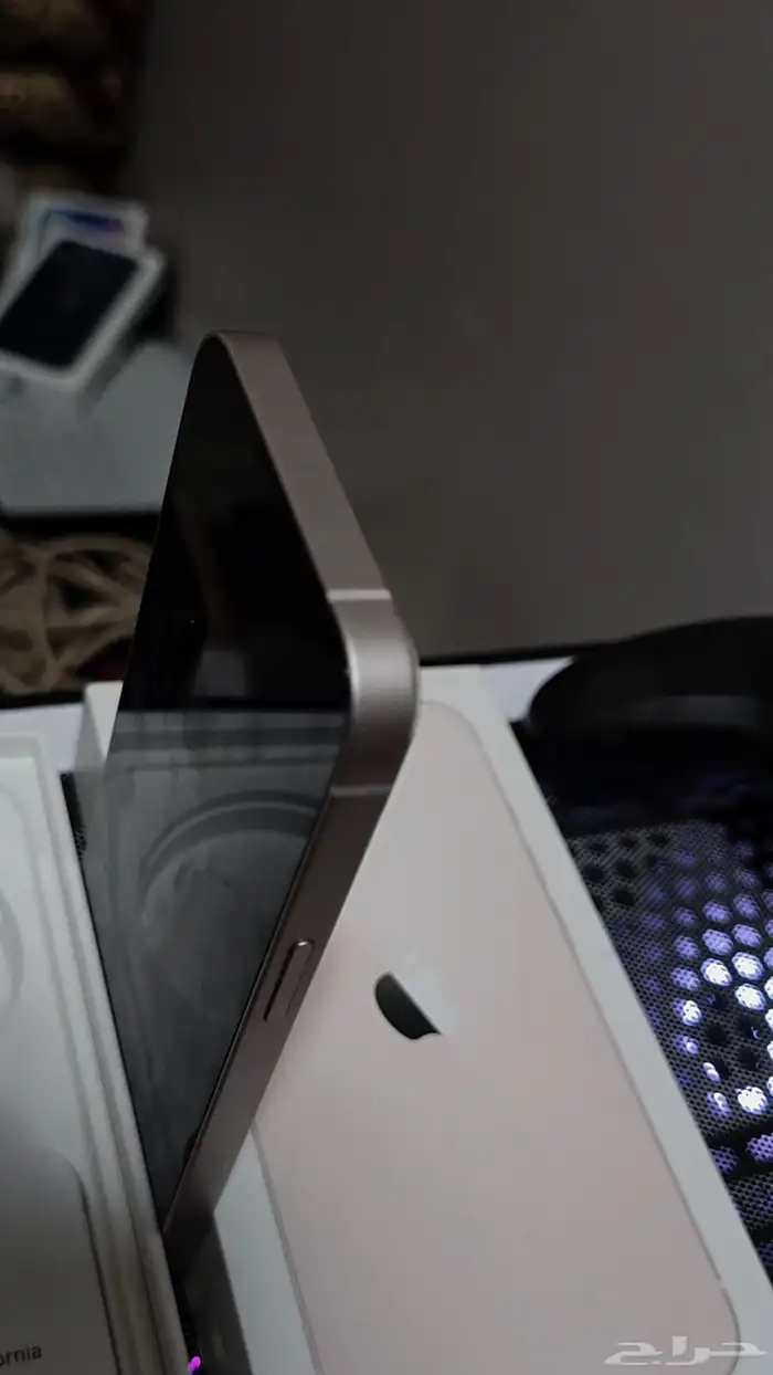 ايفون 13 وردي 2