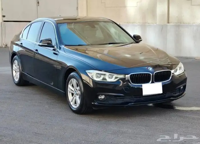 بي ام دبليو الفئة الثالثة 3