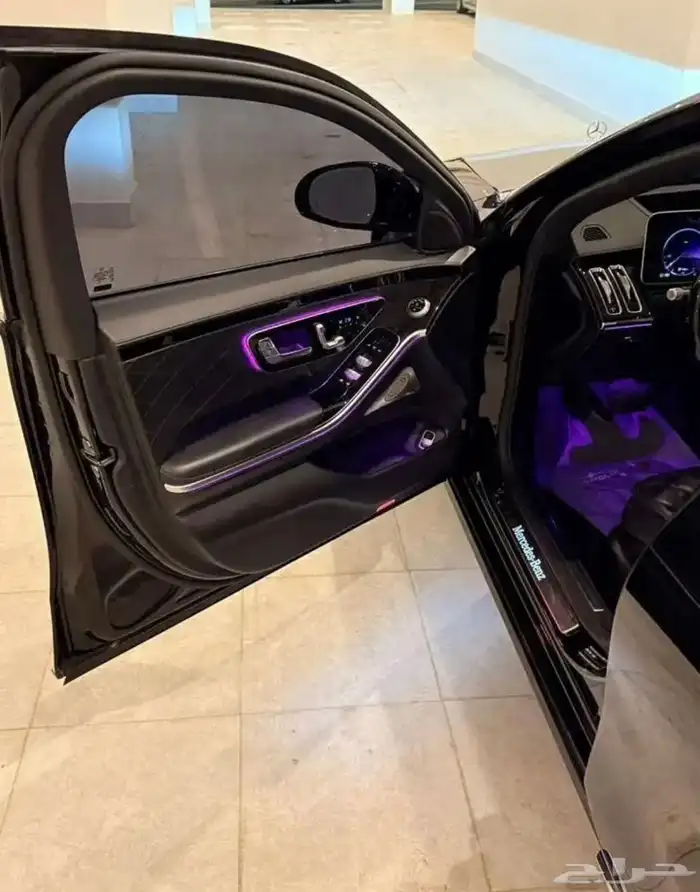 مرسيدس S 580 موديل 2021 اللون الأسود الملكي 13