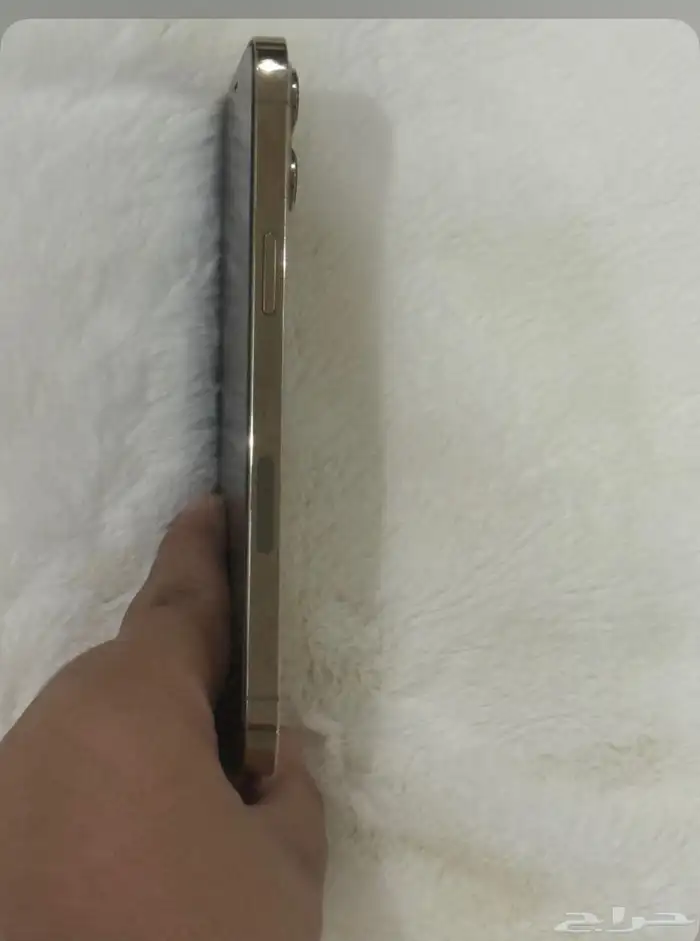 سلام عليكم يوجد آيفون12 5