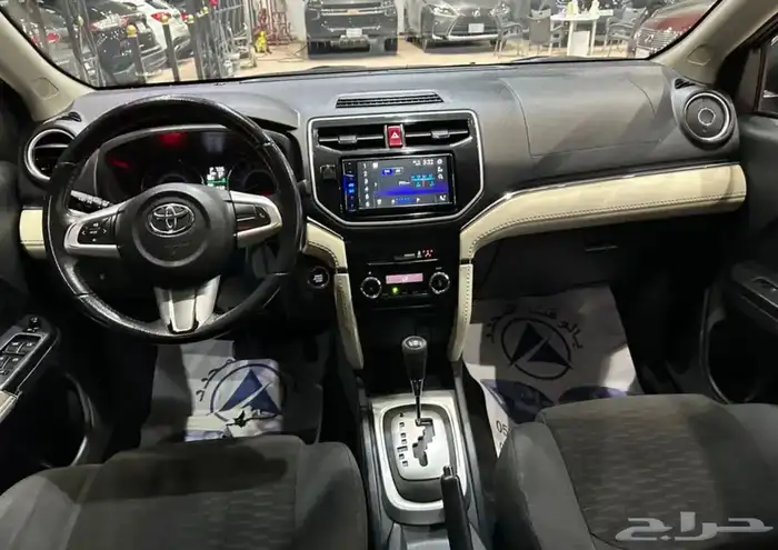 تويوتا راش موديل 2023 فل كامل نضيف جدا 13
