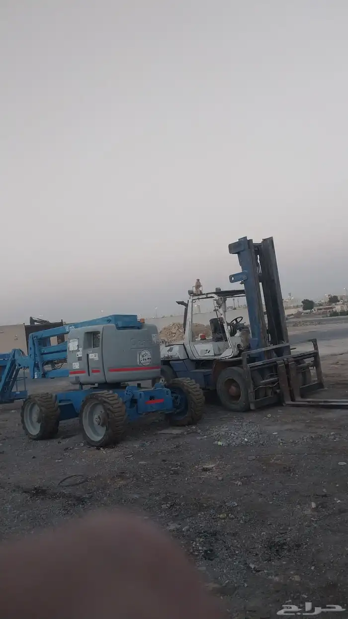 ابو فارس لجميع المعدات الثقيله للايجار يومي 2