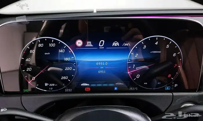 Mercedes E200 2025 5