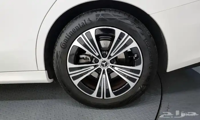 Mercedes E200 2025 2